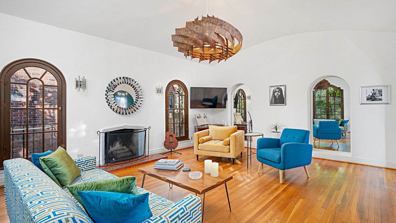 Photo of Bedroom in Los Feliz