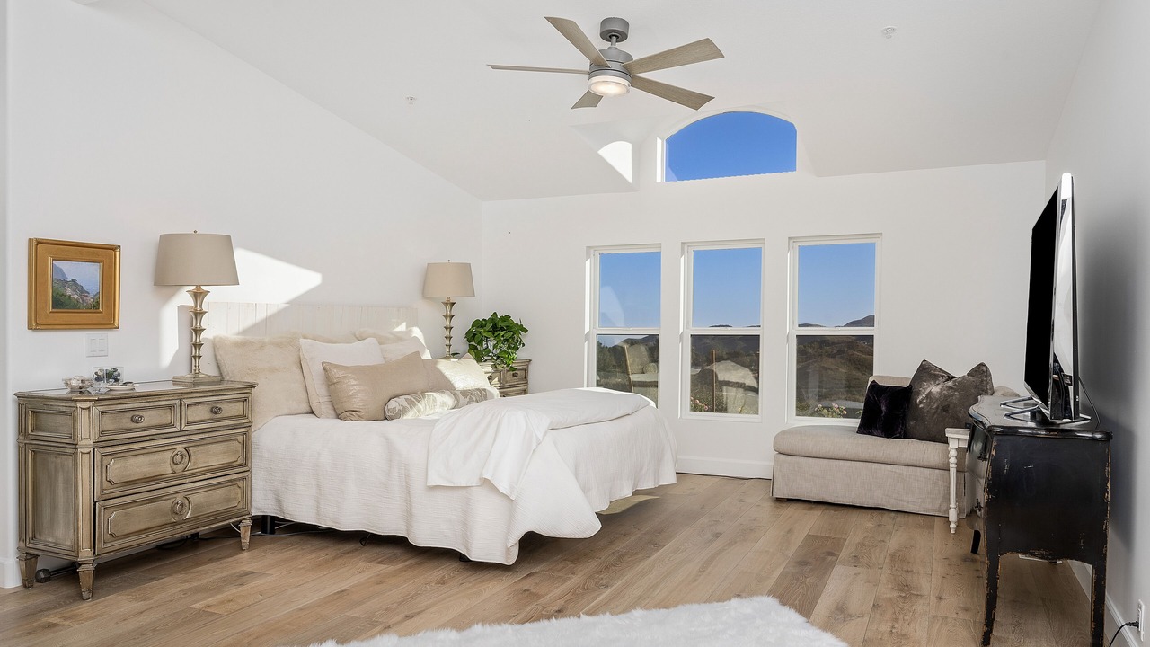Photo of Bedroom in Malibu