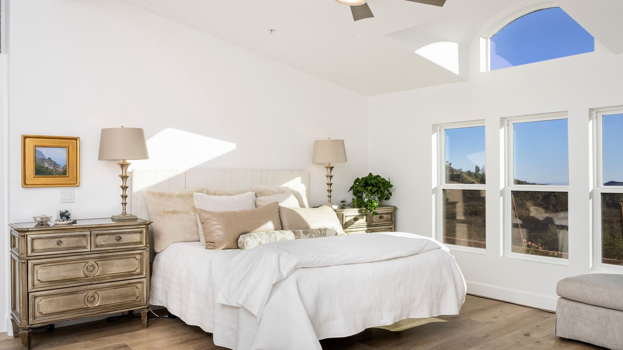 Photo of Bedroom in Malibu
