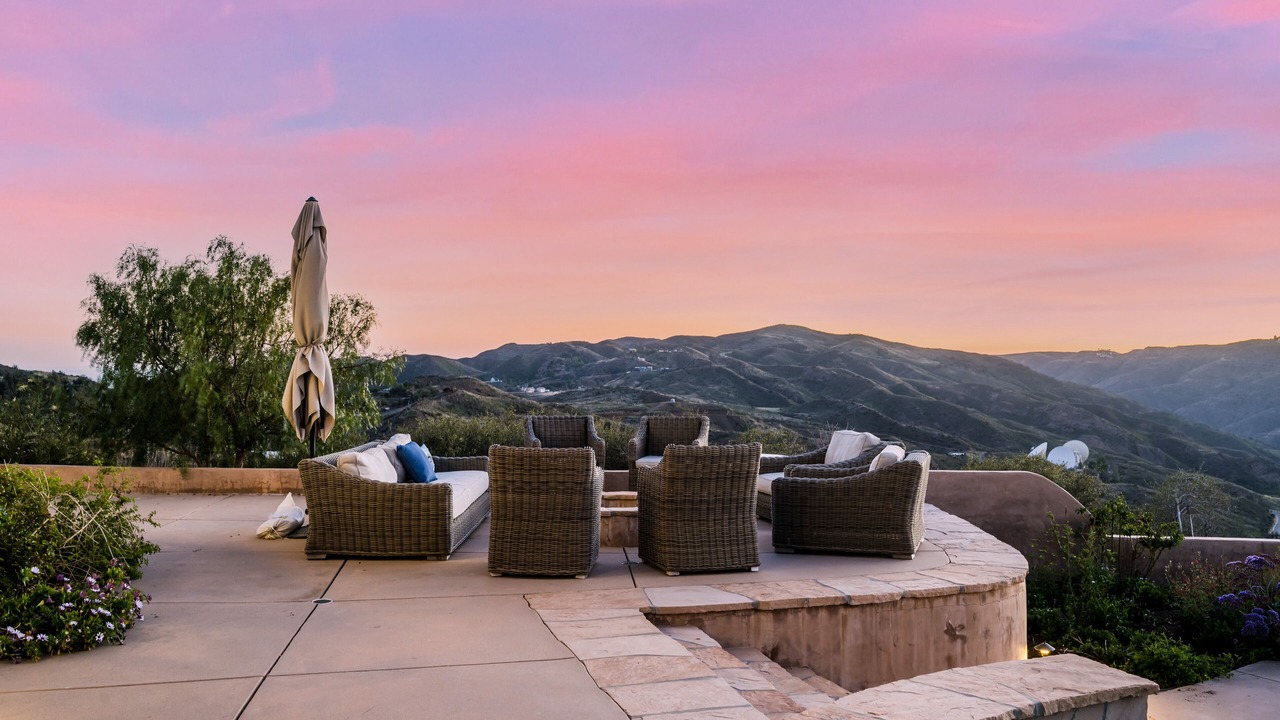 Photo of Patio Balcony in Malibu