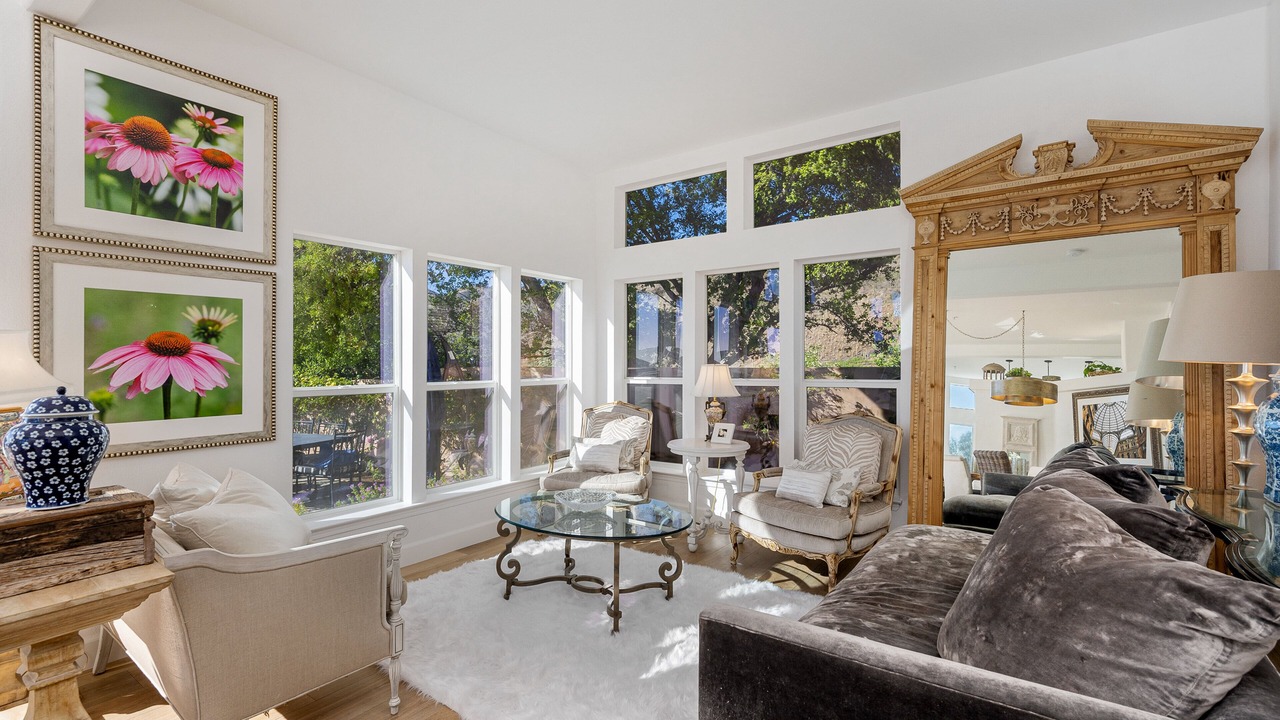 Photo of Livingroom in Malibu