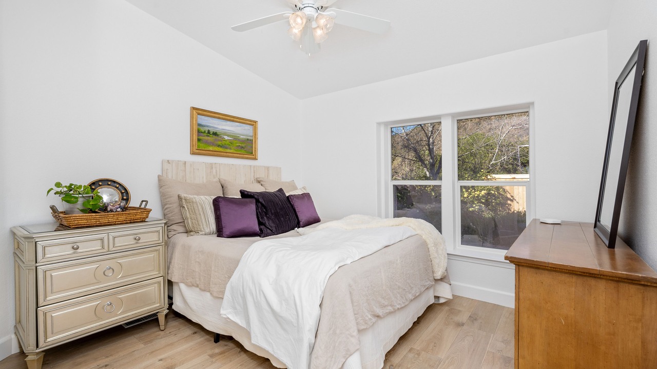 Photo of Bedroom in Malibu