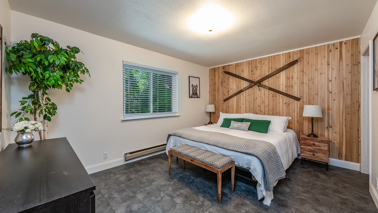 Photo of Bedroom in Shaver Lake