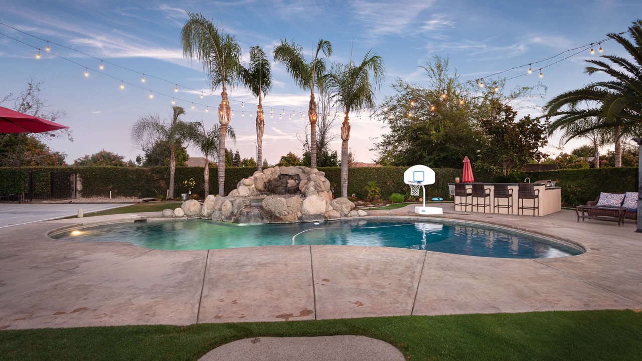 Photo of Outdoor in Rosedale