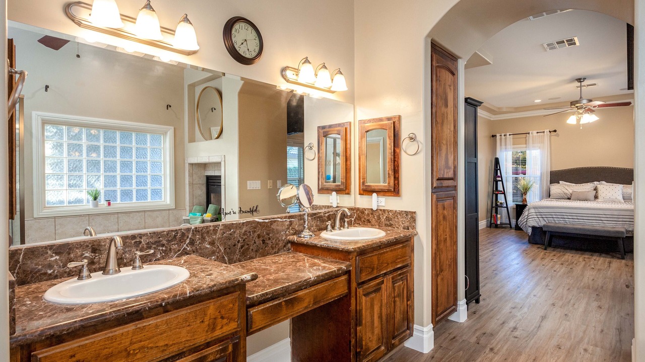 Photo of Bathroom in Rosedale