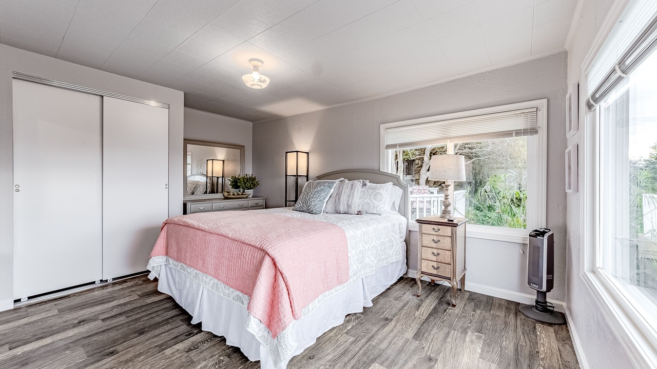 Photo of Bedroom in Westhaven-Moonstone