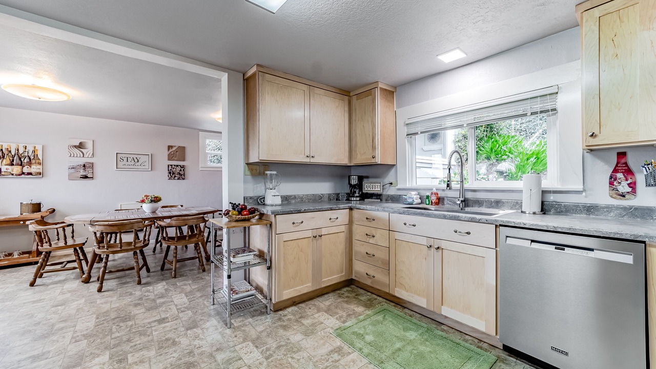 Photo of Kitchen in Westhaven-Moonstone