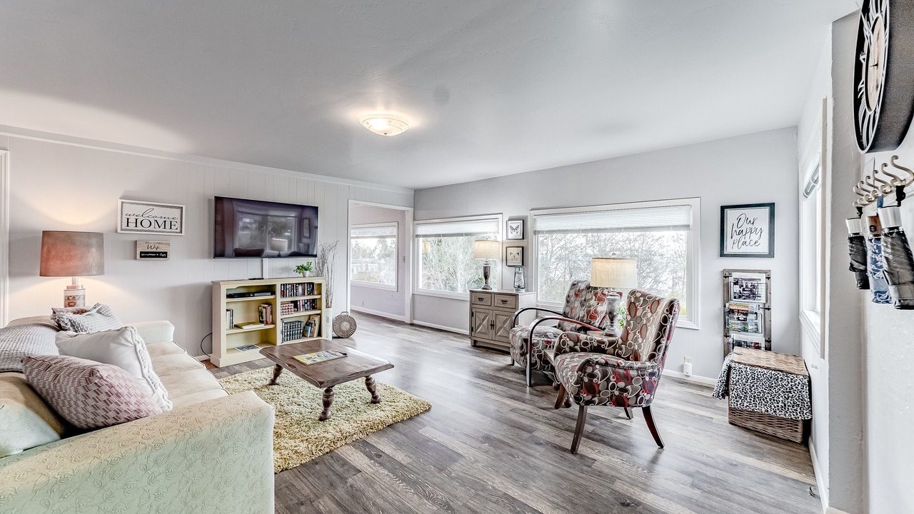 Photo of Livingroom in Westhaven-Moonstone