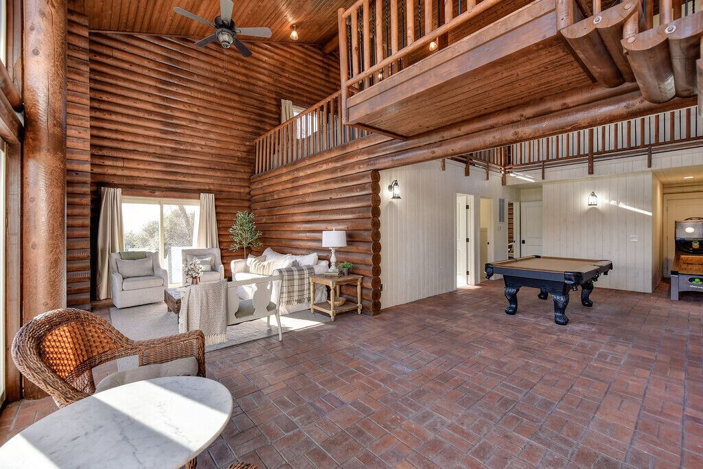 Photo of Livingroom in Placerville