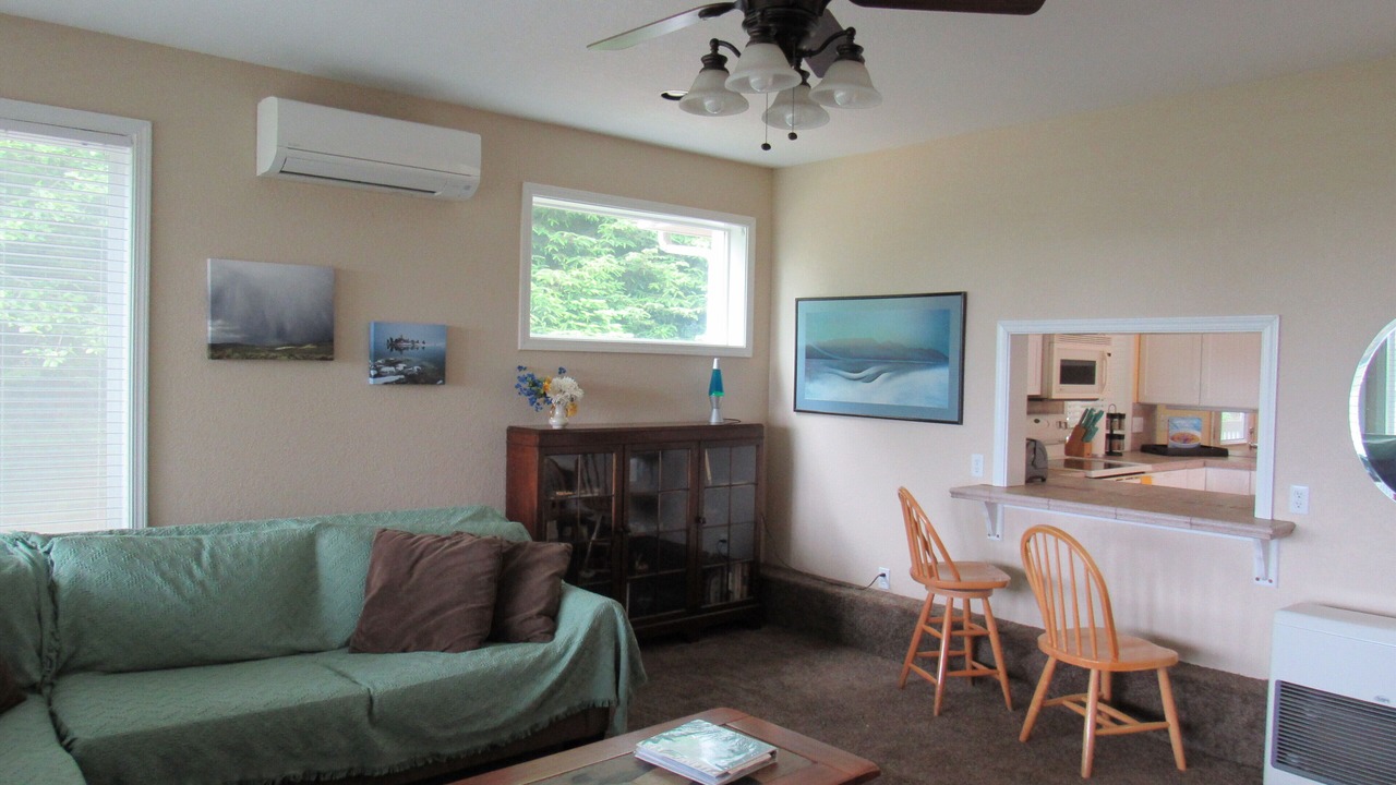 Photo of Livingroom in Smith River