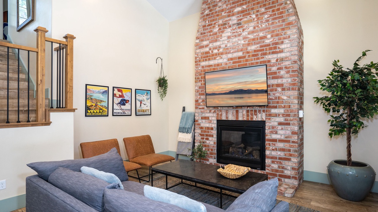 Photo of Livingroom in Pioneer Trail