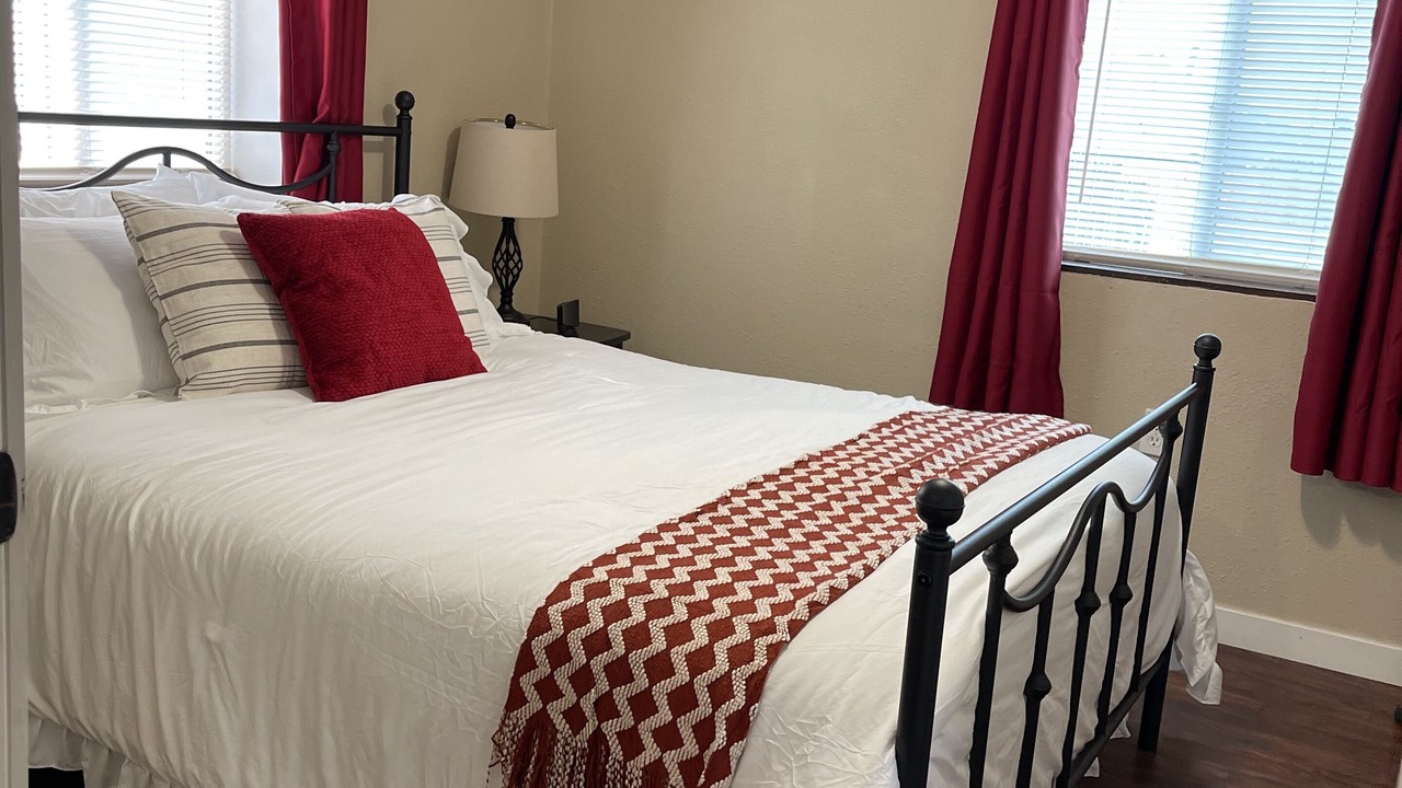 Photo of Bedroom in Alturas