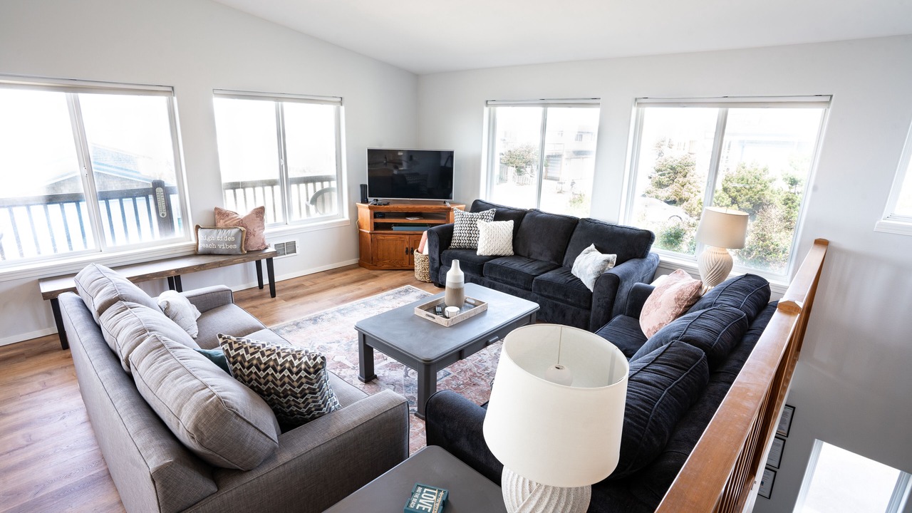 Photo of Livingroom in Rockaway Beach