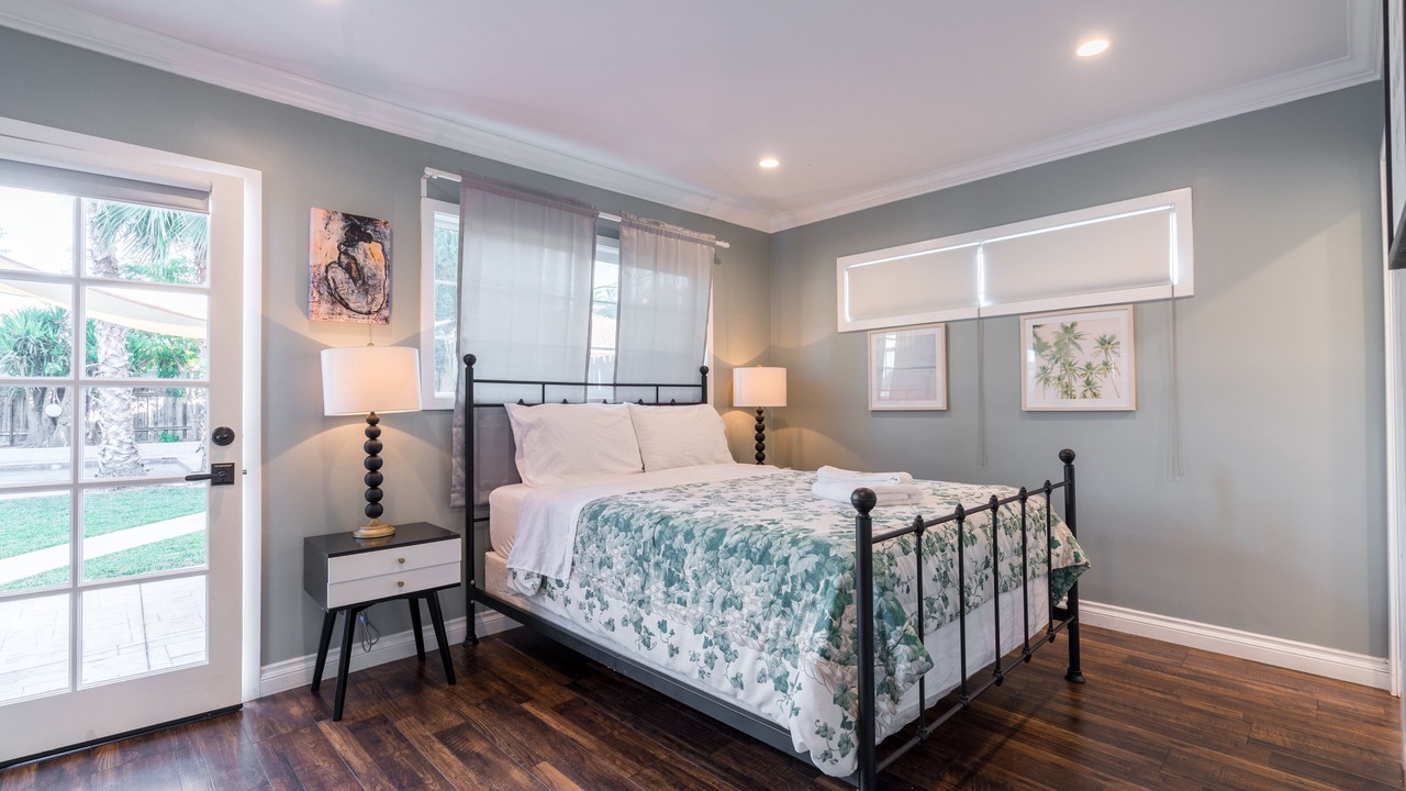 Photo of Bedroom in Canoga Park