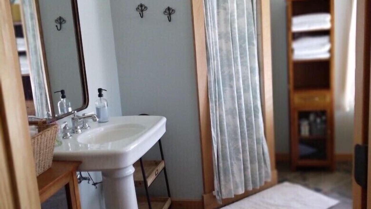 Photo of Bathroom in Miramonte