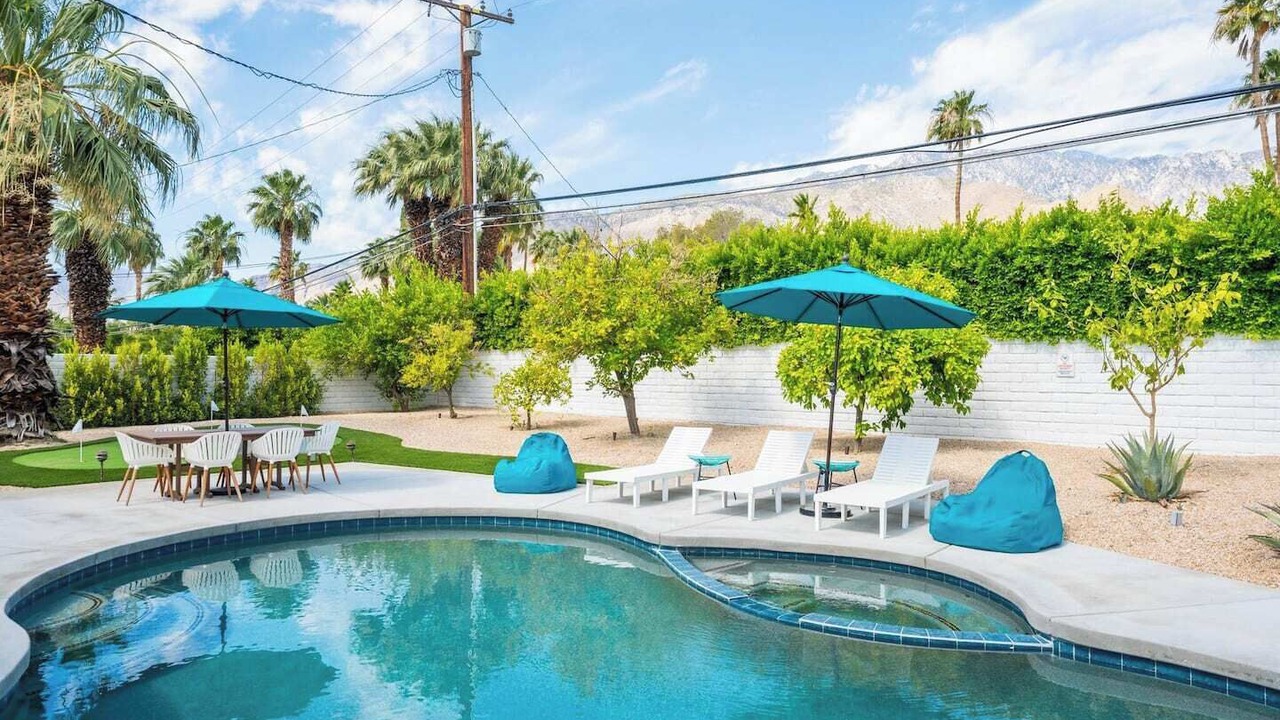 Photo of Outdoor in Racquet Club Estates