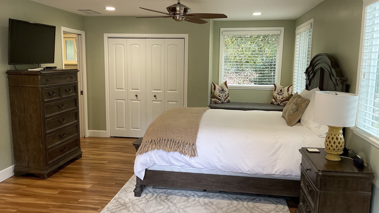 Photo of Bedroom in Santa Rosa