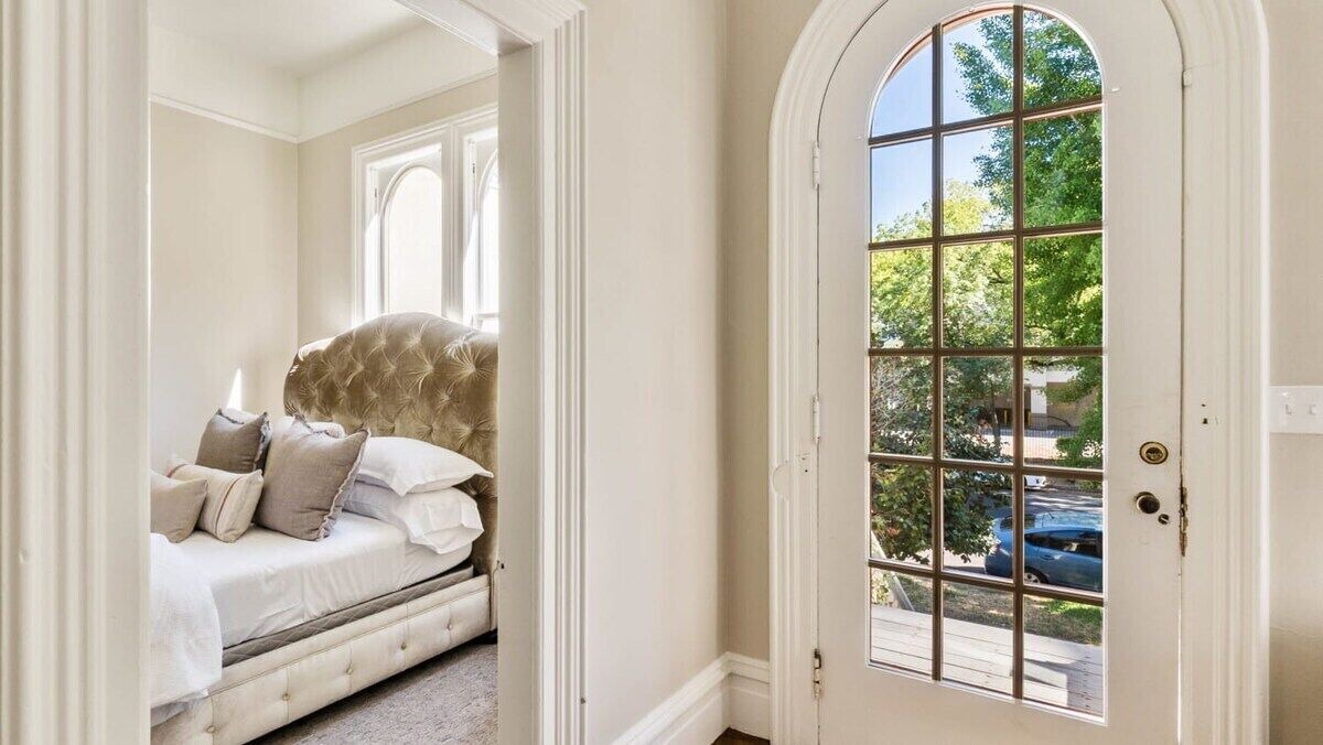 Photo of Bedroom in Downtown Sacramento