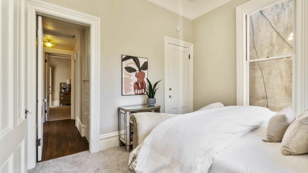 Photo of Bedroom in Downtown Sacramento
