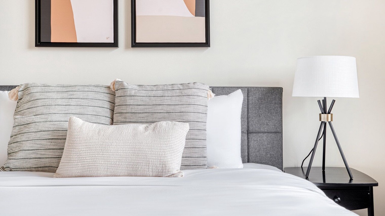 Photo of Bedroom in Evergreen Park