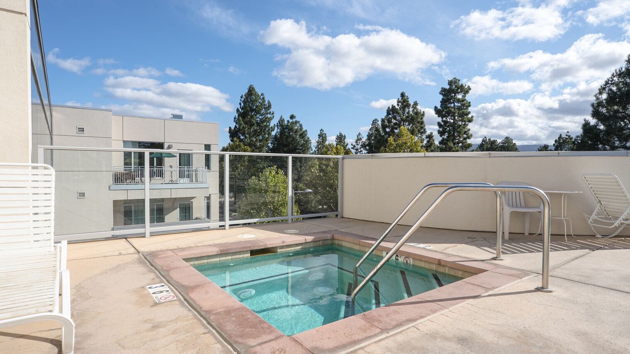 Photo of Outdoor in Evergreen Park