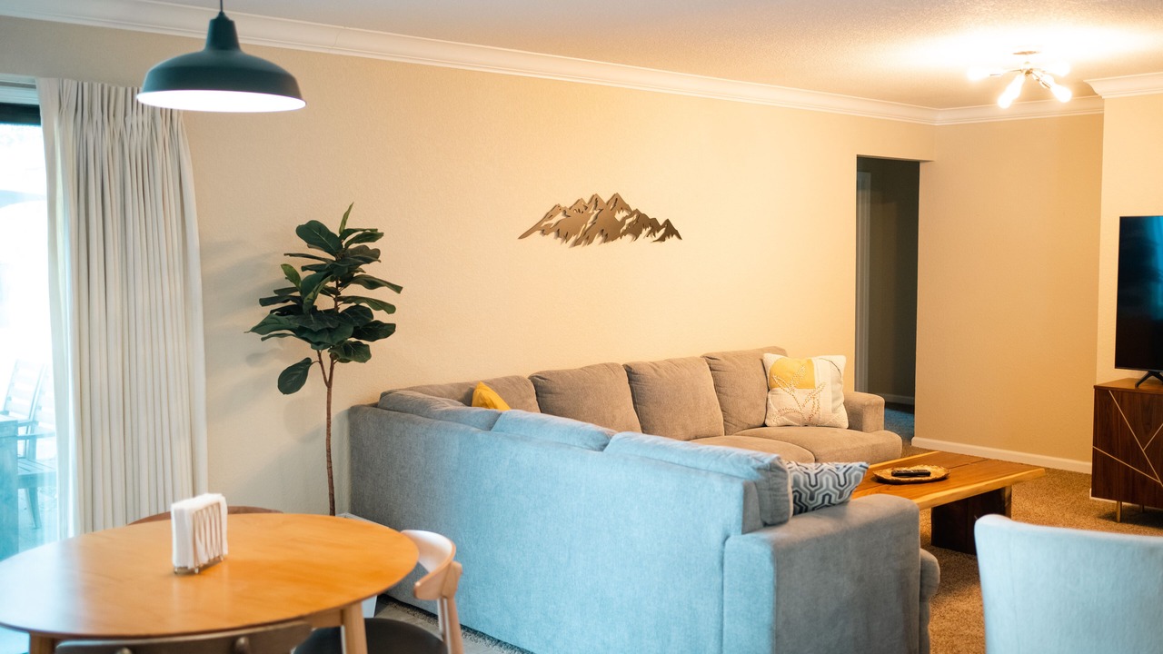 Photo of Livingroom in Redding