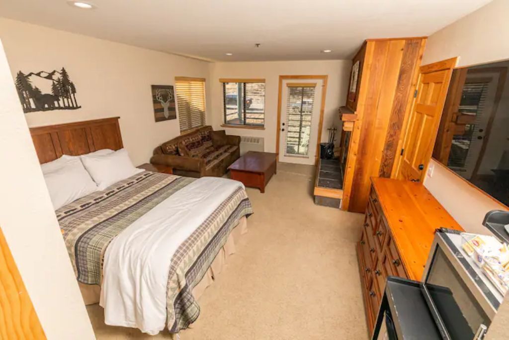 Photo of Bedroom in Kirkwood