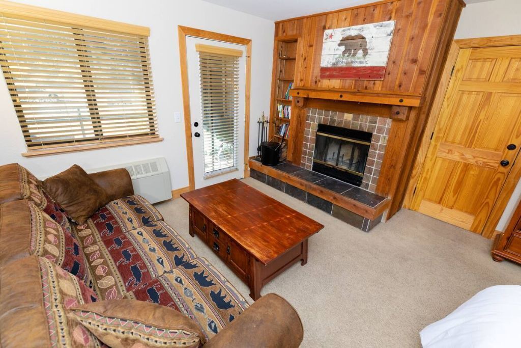 Photo of Livingroom in Kirkwood