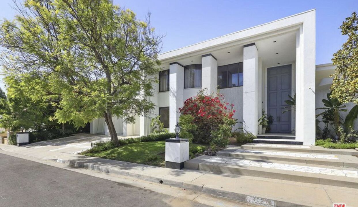Photo of Outdoor in Encino