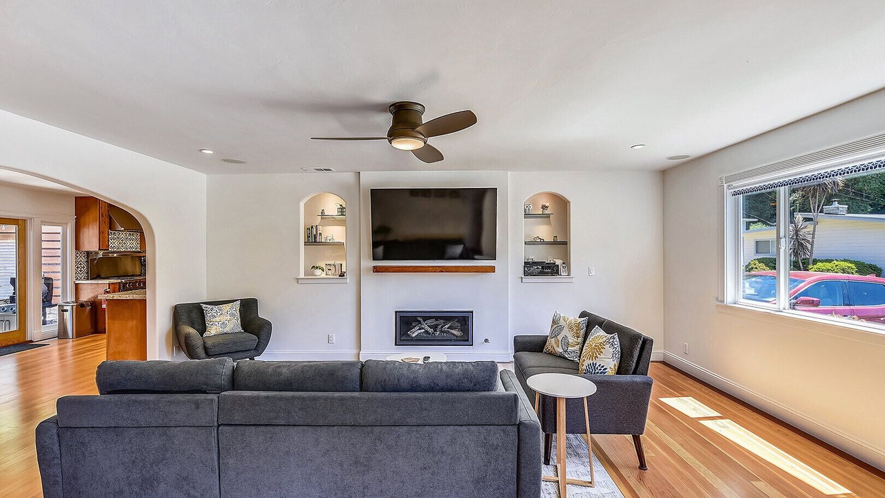 Photo of Livingroom in Monte Rio