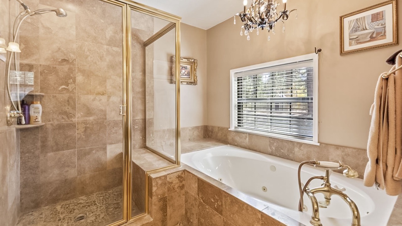 Photo of Bathroom in Fox Farm