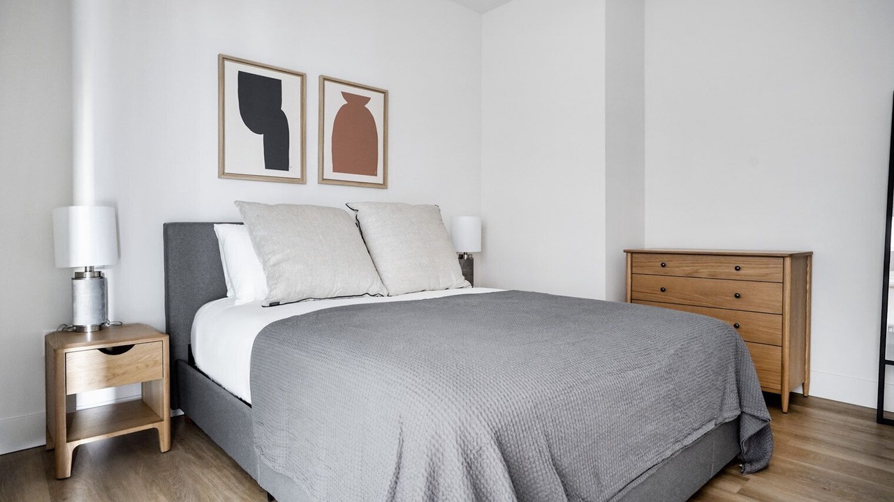 Photo of Bedroom in Downtown Oakland
