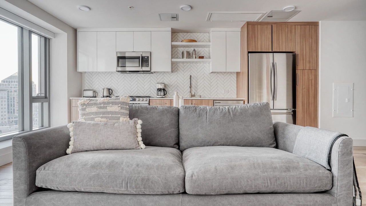 Photo of Livingroom in Downtown Oakland