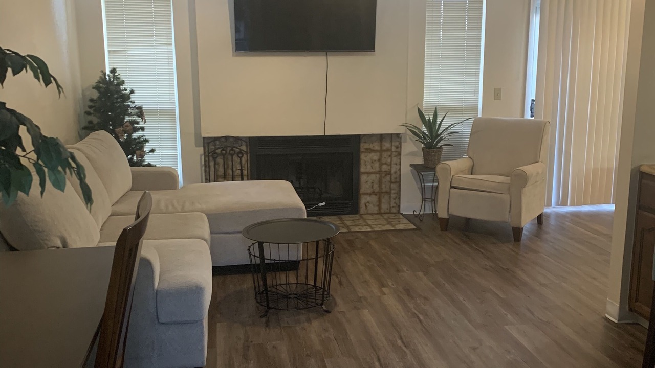 Photo of Livingroom in West Sacramento
