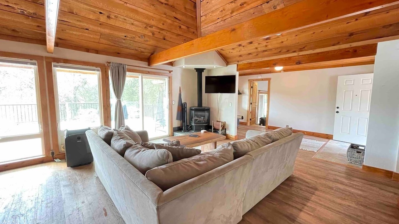 Photo of Livingroom in Concow