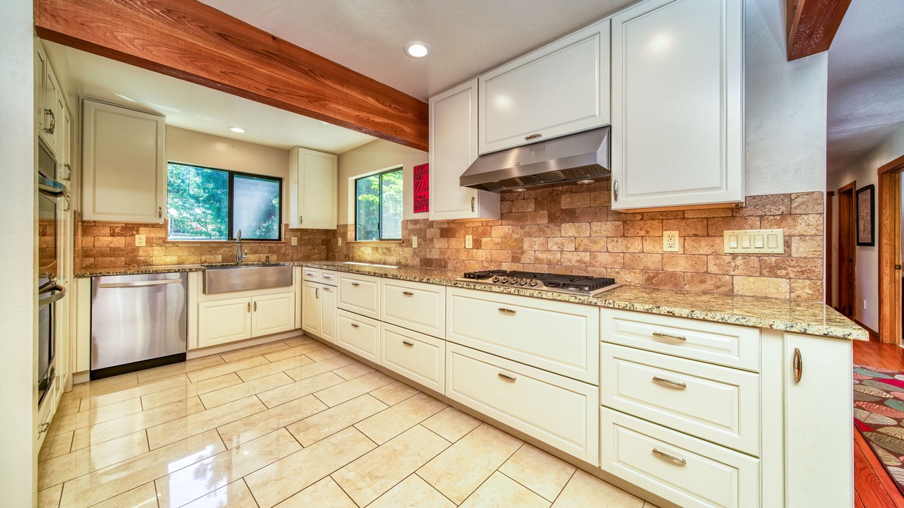 Photo of Kitchen in Graeagle