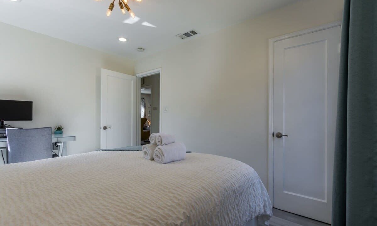 Photo of Bedroom in Sunnyvale West