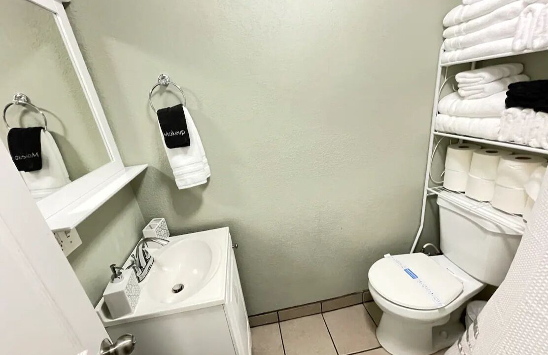 Photo of Bathroom in Alturas
