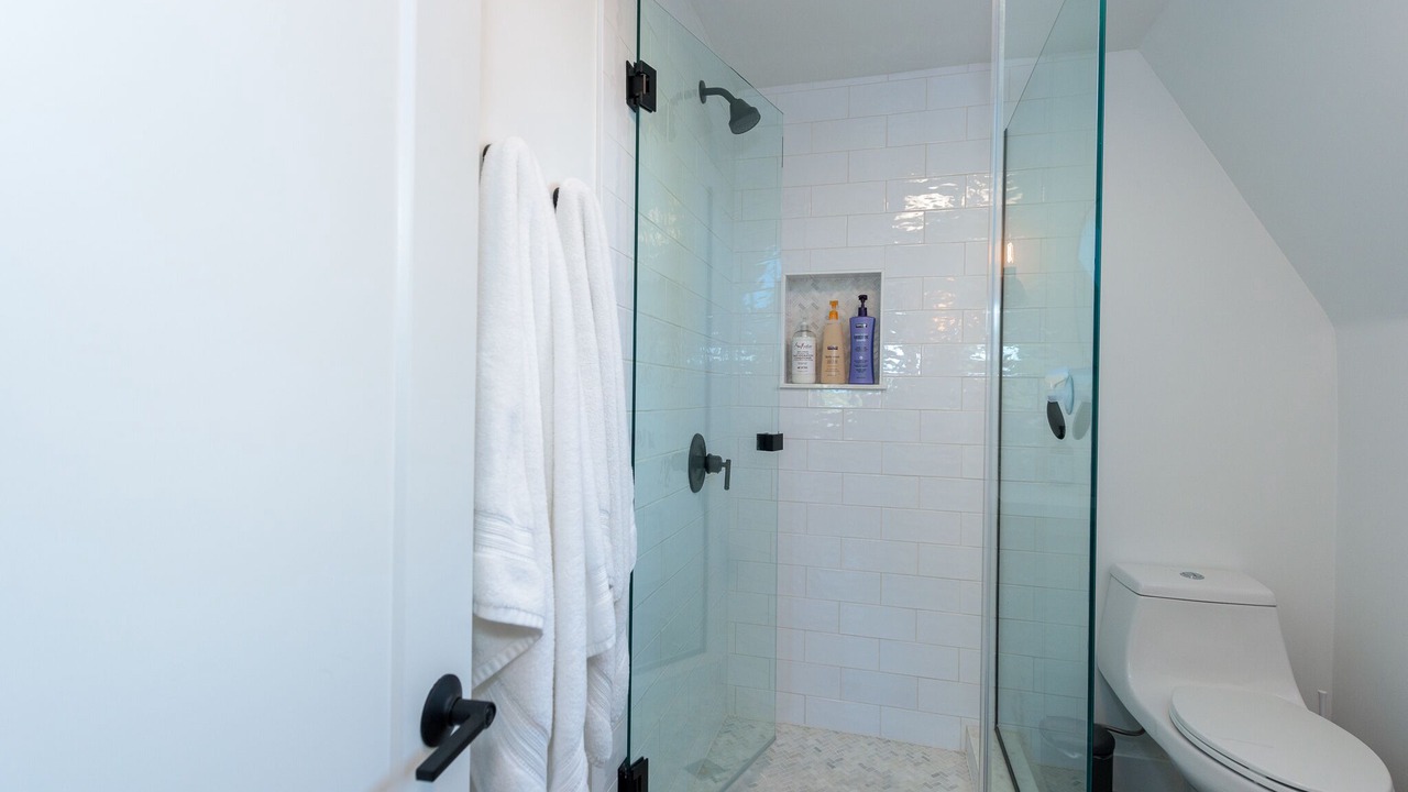 Photo of Bathroom in Vista