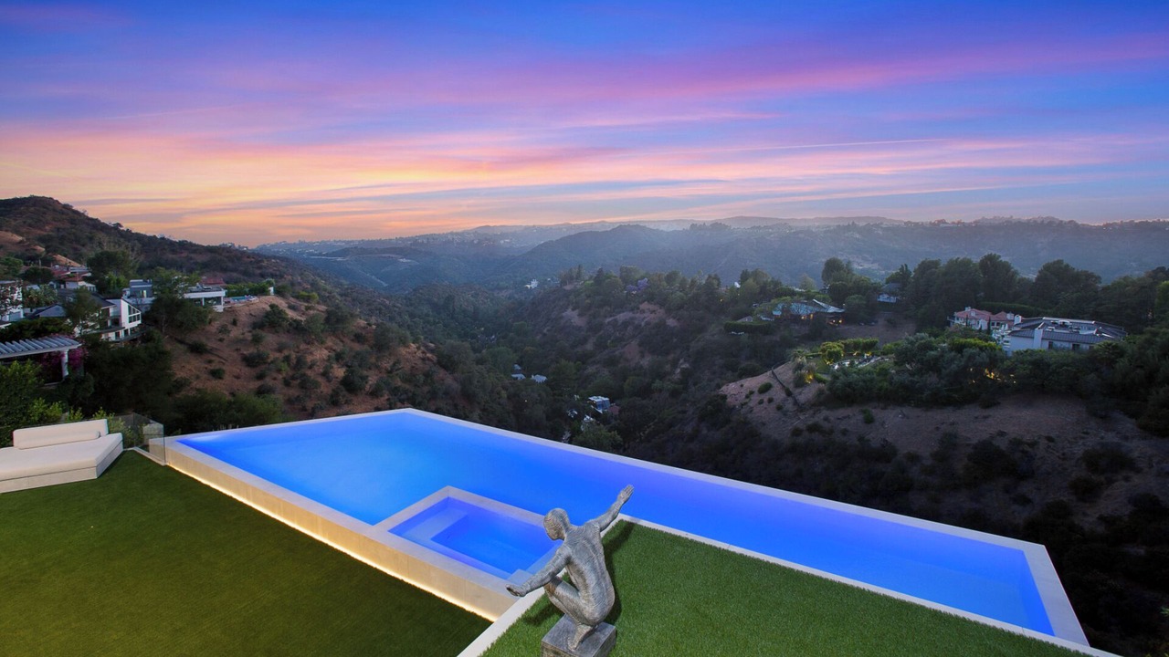 Photo of Outdoor in Beverly Hills
