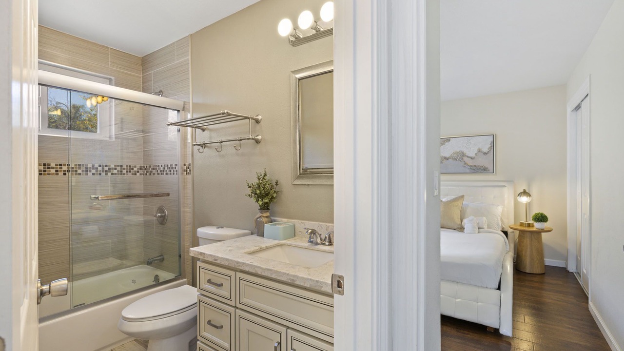 Photo of Bathroom in East Palo Alto