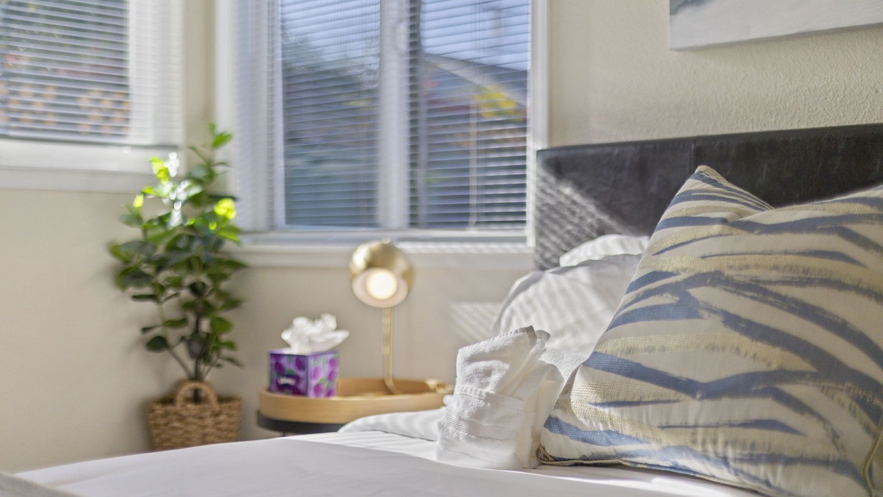 Photo of Bedroom in East Palo Alto