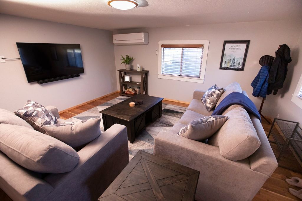 Photo of Livingroom in Eureka