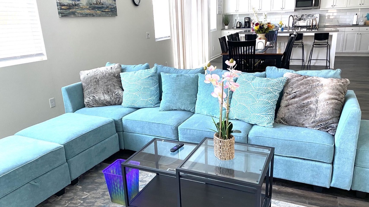 Photo of Livingroom in Sylmar