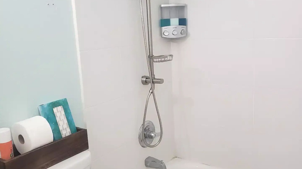 Photo of Bathroom in Union City