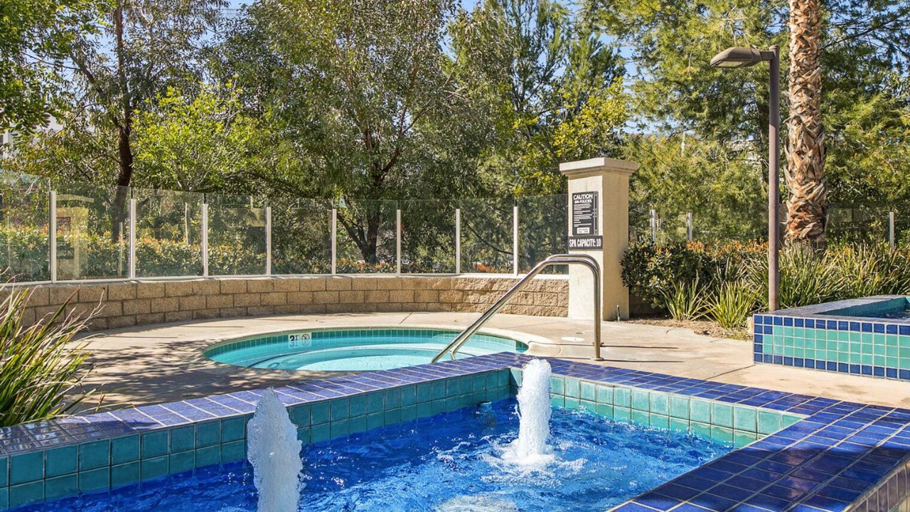 Photo of Outdoor in Woodland Hills