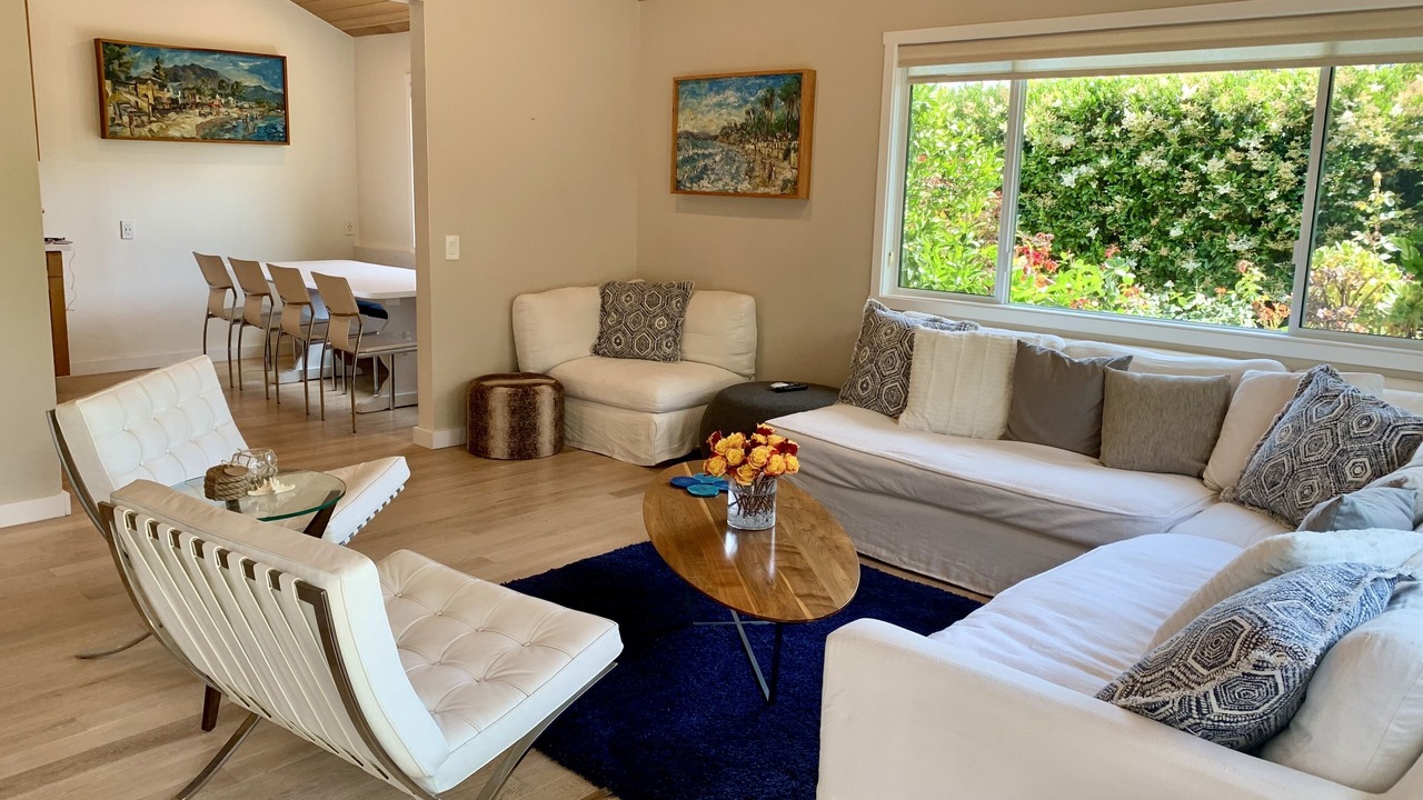 Photo of Livingroom in East Mesa