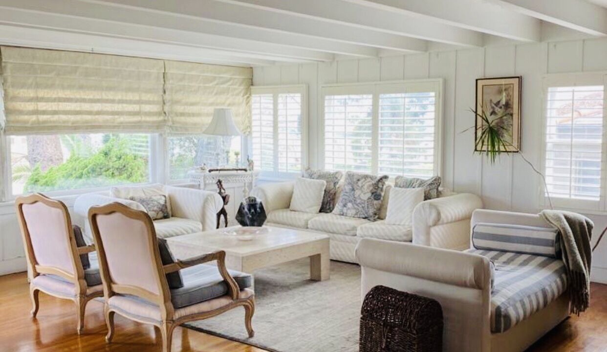 Photo of Livingroom in Village of La Jolla