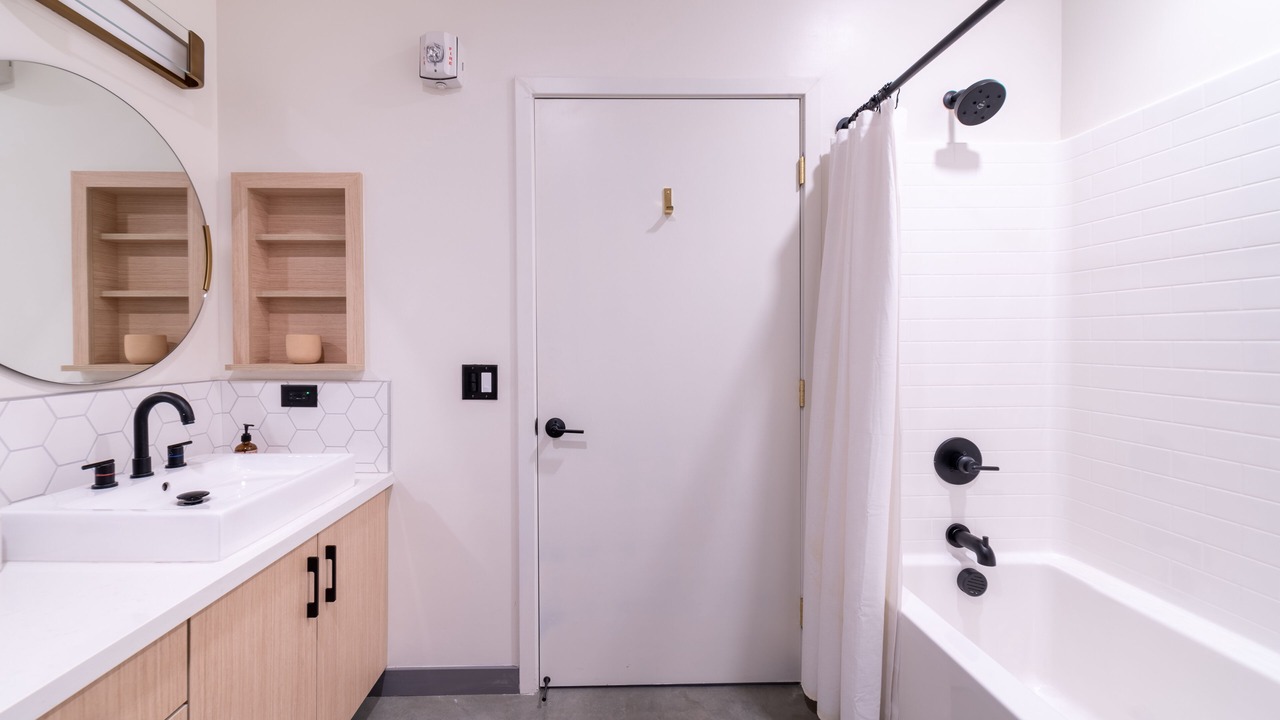 Photo of Bathroom in Vista