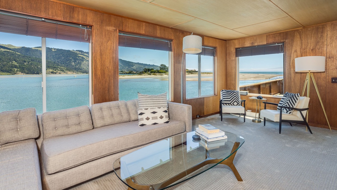 Photo of Livingroom in Bolinas